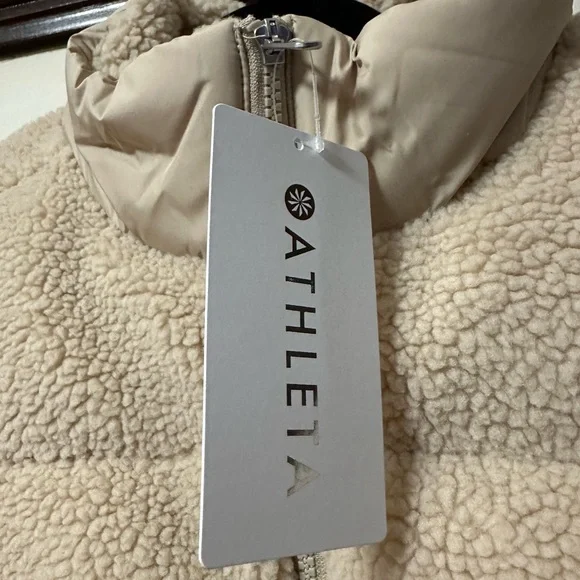 Athleta NWT Halo Hybrid Women's Puffer Jacket in Sahara - Picture 3 of 5